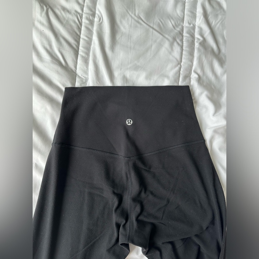 Lululemon Black Align Leggings 25” size 4